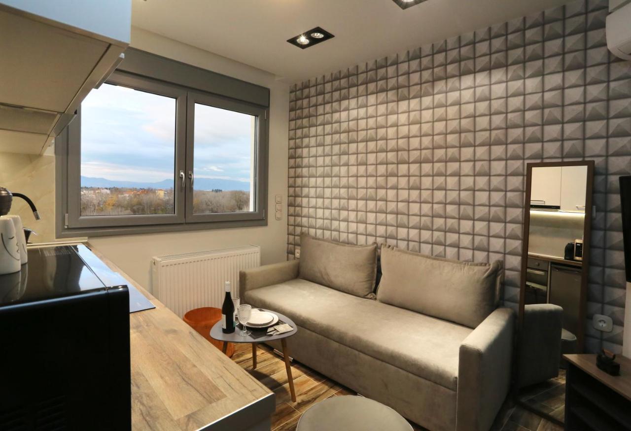 La Larissa Luxury Apartments Dafne Ngoại thất bức ảnh