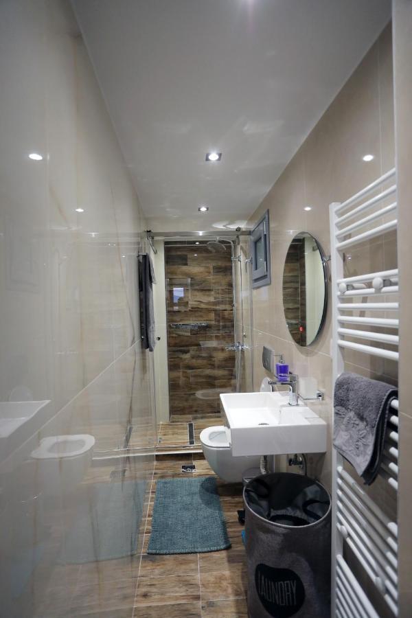 La Larissa Luxury Apartments Dafne Ngoại thất bức ảnh